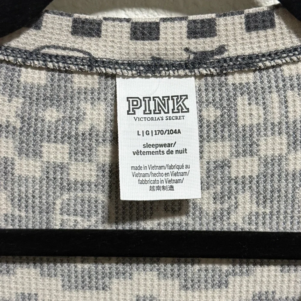 PINK Victoria's Secret Women's Pajama Jumpsuit One Piece Peace Sign Print Size L - Picture 7 of 10